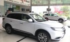 Mitsubishi Outlander 2018 - Mitsubishi Outlander 2.4 nhận quà tặng lên đến 15 triệu khi ký hợp đồng, LH 0907.578.118