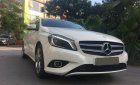 Mercedes-Benz A class A200 2013 - Chính chủ Mercedes A200 năm sản xuất 2013, màu trắng, xe hatchback, giá tốt