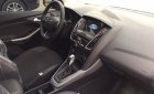Ford Focus 2018 - Tư vấn xe Ford Focus 2018 màu trắng cũ mới giá tốt, có xe giao ngay. LH 0946974404