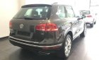 Volkswagen Touareg    2017 - Bán Volkswagen Touareg đời 2017, màu nâu, nhập khẩu nguyên chiếc