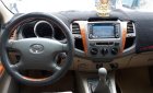 Toyota Fortuner  2.5 G  2010 - Bán Toyota Fortuner 2.5 G 2010 máy dầu, số tay, màu bạc. Hồ sơ cầm tay