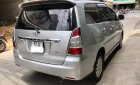 Toyota Innova 2.0E 2012 - Bán Toyota Innova 2.0E, Sx 2012, màu bạc