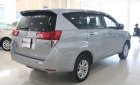 Toyota Innova 2.0MT  2016 - Bán Toyota Innova 2.0MT đời 2016, màu bạc