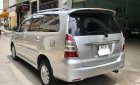 Toyota Innova 2.0E 2012 - Bán Toyota Innova 2.0E, Sx 2012, màu bạc