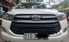 Toyota Innova   E  2017 - Cần bán gấp Toyota Innova E 2017, màu trắng chính chủ, giá tốt