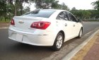 Chevrolet Cruze 2016 - Cần tiền nên bán em Chevrolet Cruze 2016 số tay, màu trắng ít đi