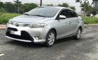 Toyota Vios 2015 - Bán Toyota Vios sản xuất năm 2015, màu bạc số sàn