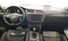 Volkswagen Tiguan 2018 - Bán VW Tiguan 2018 giao sớm tận cửa nhà, hỗ trợ vay 80%- LH 090.364.3659