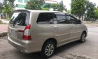 Toyota Innova G 2015 - Cần tiền bán Innova 20 15 MT, vàng cát xe gia đình chính chủ một đời