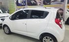 Chevrolet Spark Duo 2018 - Bán ô tô Chevrolet Spark sản xuất năm 2018, màu trắng, giảm tới 60 triệu, sẵn xe giao ngay, hỗ trợ vạy 90%