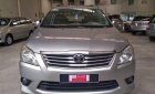 Toyota Innova   2.0E 2013 - Bán Toyota Innova 2.0E đời 2013, màu bạc 