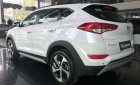 Hyundai Tucson 2018 - Cần bán Hyundai Tucson sản xuất năm 2018, màu trắng