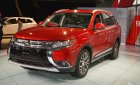 Mitsubishi Outlander 2.0 2018 - Bán xe Mitsubishi Outlander 2.0 số tự động, 807 triệu đồng, màu đỏ, hỗ trợ cho vay 80% giá trị xe