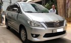 Toyota Innova  2.0E 2012 - Bán Toyota Innova 2.0E đời 2012, màu bạc 