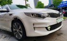 Kia Optima 2.0 ATH 2017 - Cần bán lại xe Kia Optima 2.0 ATH sản xuất năm 2017, màu trắng