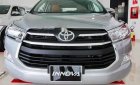 Toyota Innova  E 2018 - Cần bán xe Toyota Innova E sản xuất năm 2018, màu bạc, giá tốt