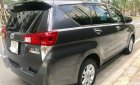 Toyota Innova 2.0G AT 2017 - Cần bán gấp Toyota Innova G đời 2017, màu xám, số tự động