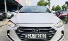 Hyundai Elantra   1.6AT 2016 - Bán Hyundai Elantra 1.6AT đời 2016, màu trắng, 598tr