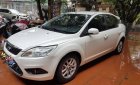 Ford Focus 2010 - Cần bán Ford Focus năm sản xuất 2010, màu trắng  