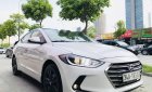 Hyundai Elantra   1.6AT 2016 - Bán Hyundai Elantra 1.6AT đời 2016, màu trắng, 598tr