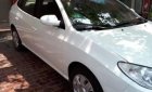 Hyundai Elantra 2009 - Chính chủ bán lại xe Hyundai Elantra đời 2009, màu trắng