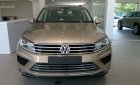 Volkswagen Touareg 2016 - Bán ô tô Volkswagen Touareg năm 2016, màu vàng, nhập khẩu
