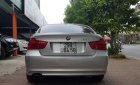 BMW 3 Series 320i 2010 - Cần bán xe BMW 3 Series 320i năm sản xuất 2010, màu bạc