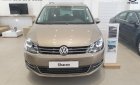 Volkswagen Sharan 2018 - Bán Volkswagen Sharan màu đồng - xe gia đình cao cấp, nhập khẩu Châu Âu, hỗ trợ trả góp 90%, hotline 090.898.8862