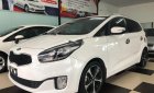 Kia Rondo 2.0AT 2016 - Cần bán xe Kia Rondo 2.0AT sản xuất 2016, màu trắng, giá tốt