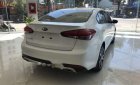 Kia Cerato  1.6L MT 2018 - Cần bán xe Kia Cerato 1.6L MT năm sản xuất 2018, màu trắng số sàn, 535tr