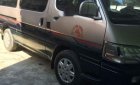 Toyota Hiace 2002 - Cần bán xe Toyota Hiace năm sản xuất 2002, giá 105tr