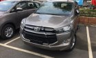 Toyota Innova 2.0E 2018 - Cần bán Toyota Innova 2.0E đời 2018, màu nâu xám