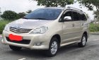 Toyota Innova G 2010 - Bán ô tô Toyota Innova G 2010, màu vàng