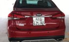 Kia Cerato 1.6 MT 2017 - Cần bán lại xe Kia Cerato 1.6 MT năm sản xuất 2017, màu đỏ xe gia đình