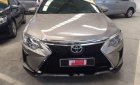 Toyota Camry   2.0E  2016 - Bán ô tô Toyota Camry 2.0E 2016, màu vàng, xe nhập