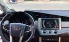 Toyota Innova 2.0E 2017 - Cần bán Toyota Innova 2.0E đời 2017, màu trắng số sàn, giá chỉ 695 triệu