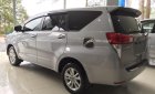 Toyota Innova 2017 - Bán Toyota Innova E số sàn 2017, xe đẹp xem xe Đà Lạt, vay 70%-bao sang tên
