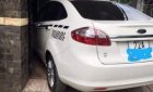 Ford Fiesta 2011 - Cần bán gấp Ford Fiesta năm 2011, màu trắng