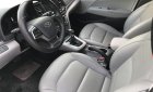 Hyundai Elantra 2017 - Hyundai Elantra 1.6AT GLS T12/2017 màu trắng xe đẹp như mới