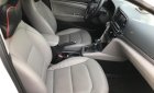 Hyundai Elantra 2017 - Hyundai Elantra 1.6AT GLS T12/2017 màu trắng xe đẹp như mới