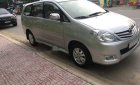 Toyota Innova  G MT 2010 - Cần bán Toyota Innova G MT 2010, màu bạc