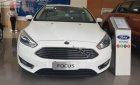 Ford Focus Titanium 1.5Ecoboost 2018 - Bán ô tô Ford Focus Titanium 1.5Ecoboost năm 2018, màu trắng