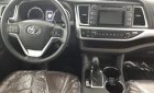 Toyota Highlander LE 2.7 2017 - Bán chiếc xe Toyota Highlander 2.7 LE tháng 2- 2017 màu cà phê cực đẹp