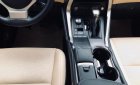 Lexus NX 300 2017 - Cần bán xe Lexus NX 300 đời 2017, màu trắng, nhập khẩu nguyên chiếc  
