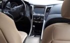 Hyundai Sonata   2010 - Bán xe Hyundai Sonata năm sản xuất 2010, màu trắng, nhập khẩu