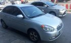 Hyundai Verna 2009 - Cần bán xe Hyundai Verna 1.4L số tự động, sản xuất 2009 AT, màu bạc, xe nhập