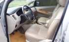 Toyota Innova MT 2011 - Cần bán Toyota Innova MT đời 2011, màu bạc