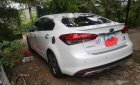 Kia Cerato   1.6AT 2018 - Cần bán Kia Cerato 1.6AT năm sản xuất 2018, màu trắng, nhập khẩu nguyên chiếc xe gia đình, giá chỉ 580 triệu