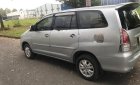 Toyota Innova 2010 - Bán Toyota Innova sản xuất năm 2010, xe gia đình sử dụng còn rất mới