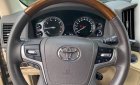 Toyota Land Cruiser VX4.6 2016 - Bán xe Toyota Land Cruiser VX4.6 2017, màu vàng, nhập khẩu